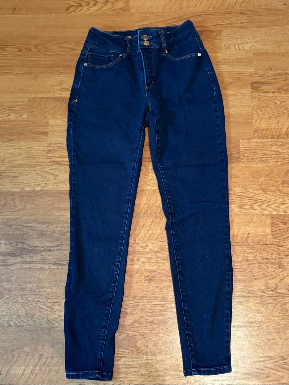 Annie Klein High-Rise Skinny Jeans in Dark Blue